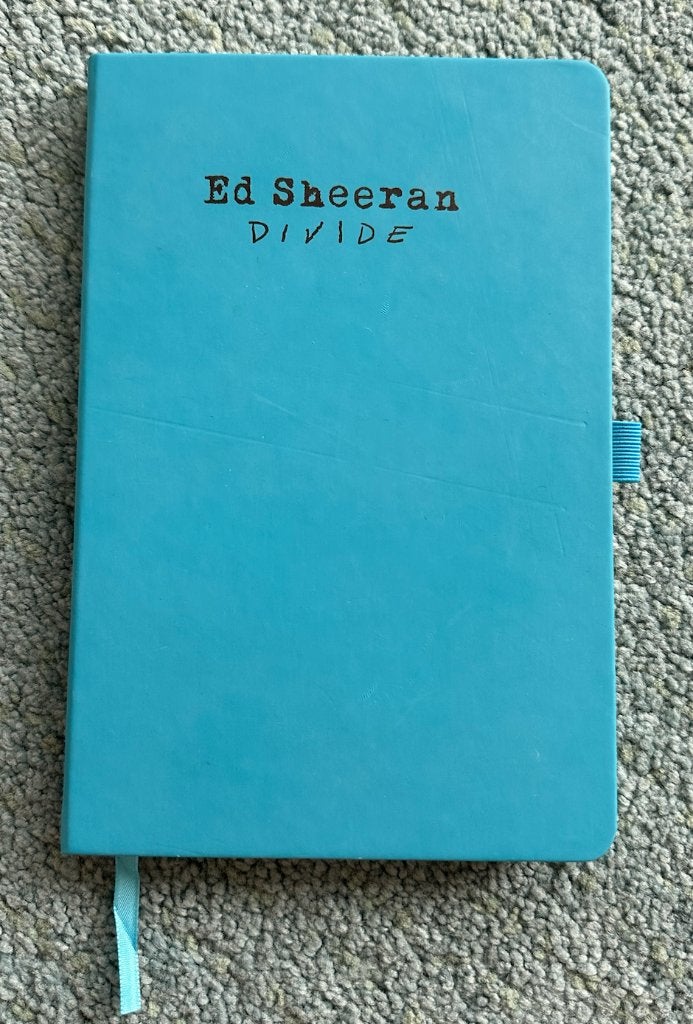 Ed Sheeran Divide Notitieboek, Ophalen of Verzenden, Nieuw, Gebruiksvoorwerp