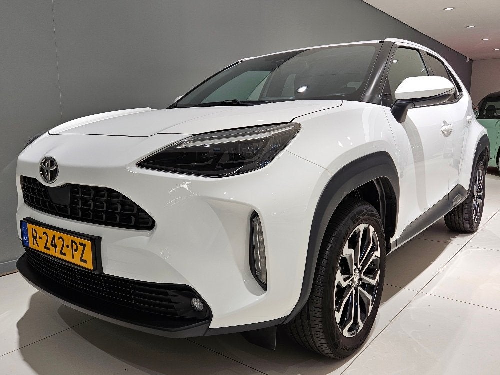 TOYOTA Yaris Cross 1.5 VVT-I 125pk First Edition NL-Auto 1e, Auto's, Toyota, Voorwielaandrijving, Gebruikt, Bedrijf, Handgeschakeld