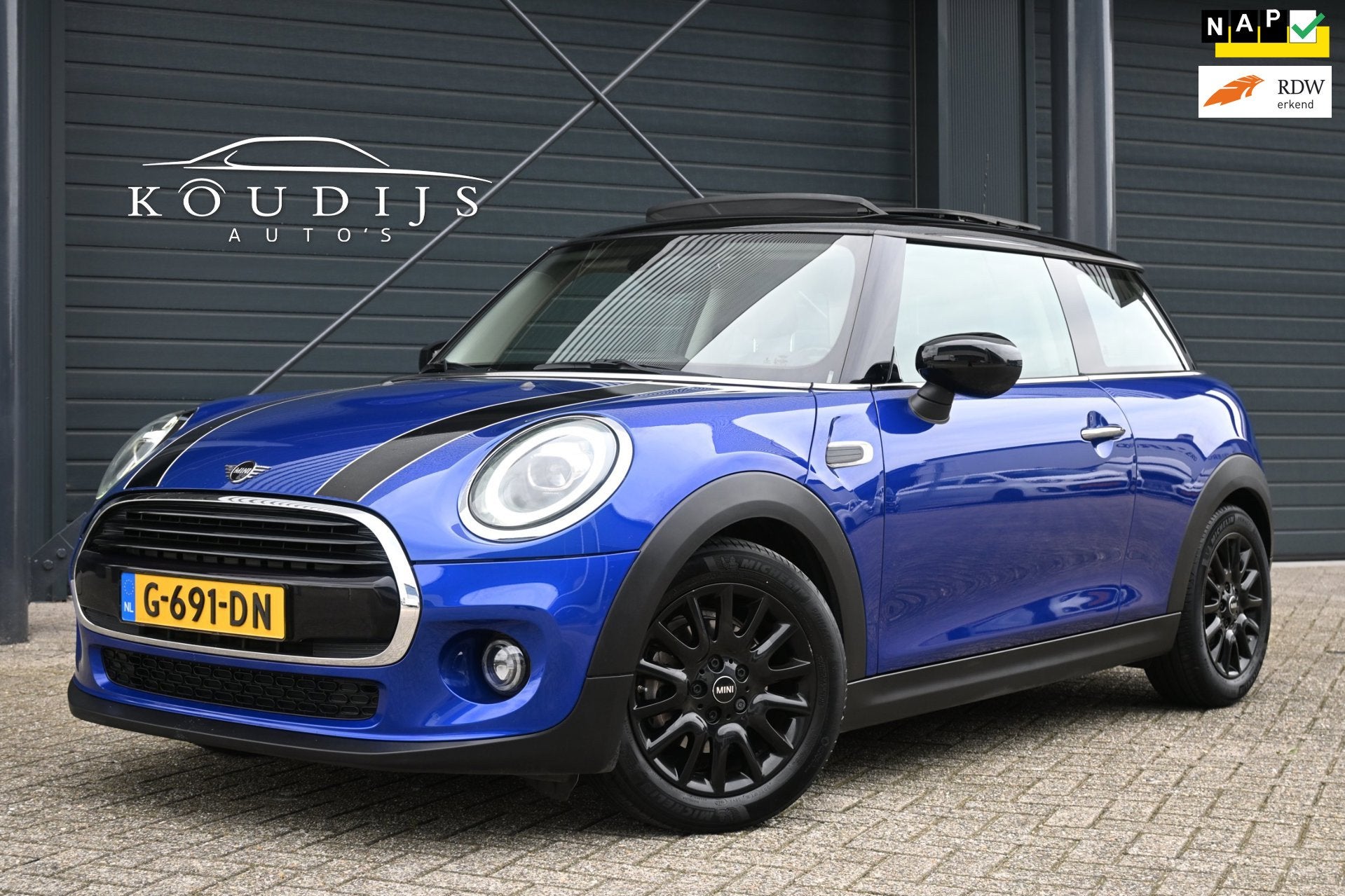 Mini 3-Deurs 1.5 Cooper, Panodak, Carplay, Navi, PDC Dealer, Auto's, Mini, Voorwielaandrijving, Dealer onderhouden, Gebruikt, 49 €/maand