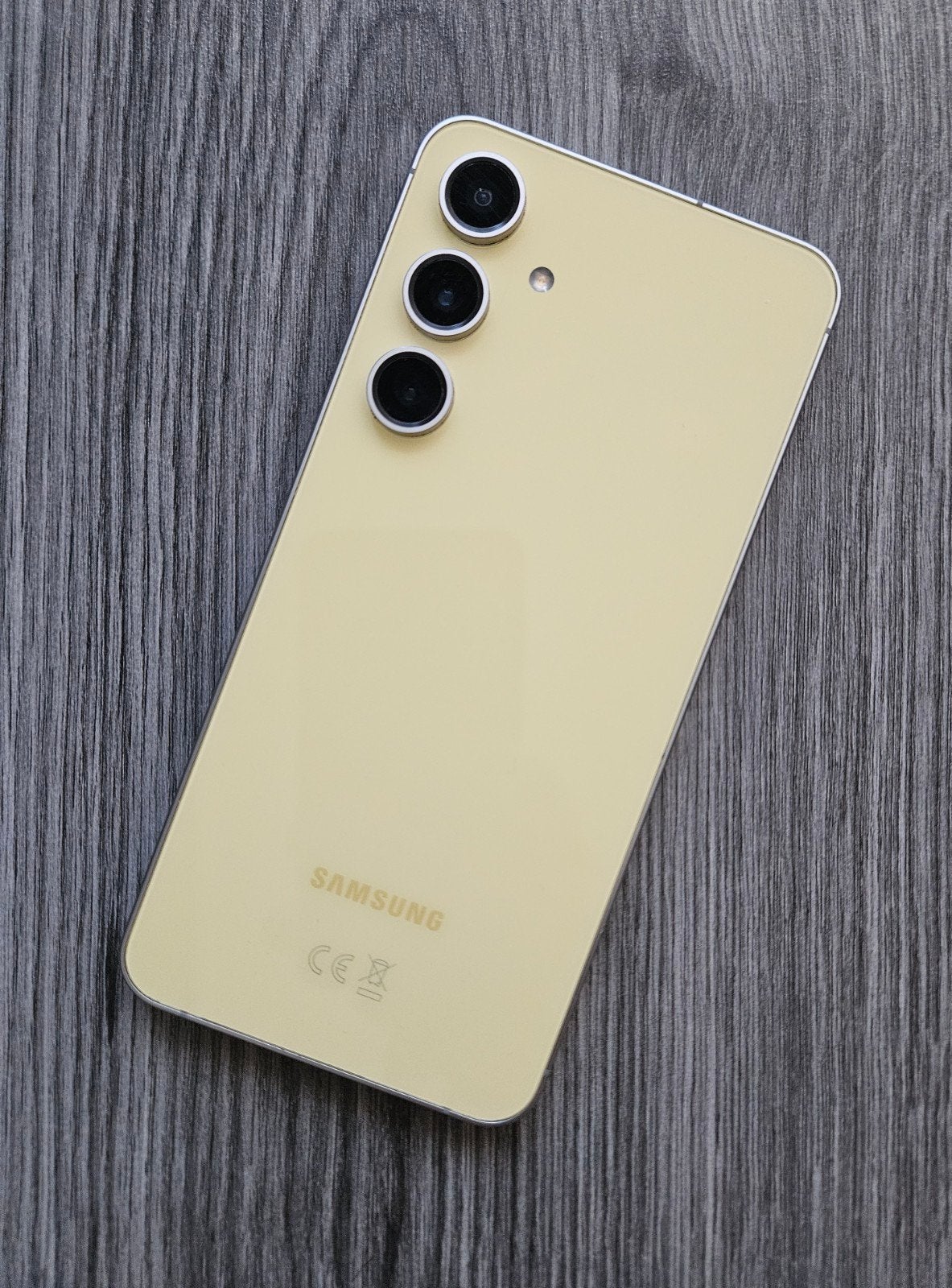 Samsung Galaxy S24 FE Yellow
Dual-Sim 5G 128 GB, Ophalen, Galaxy S24, Touchscreen, Zo goed als nieuw