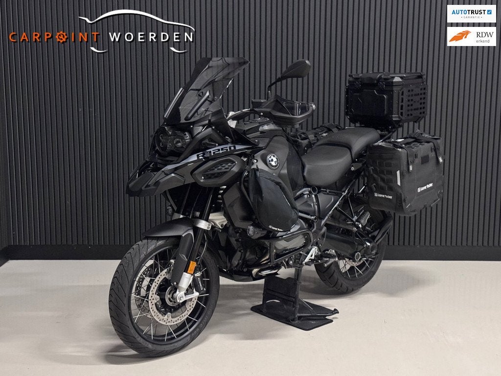 BMW All-Road R 1250 GS Adventure TRIPLE BLACK | AKRAPOVIC |, Motoren, Motoren | BMW, BMW@BMW.NL, 1254 cc, Handvatverwarming, Meer dan 35 kW
