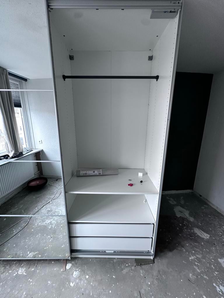 Gratis gedemonteerde IKEA Pax kast met spiegeldeur, Ophalen, Overige materialen, Gebruikt, 200 cm of meer