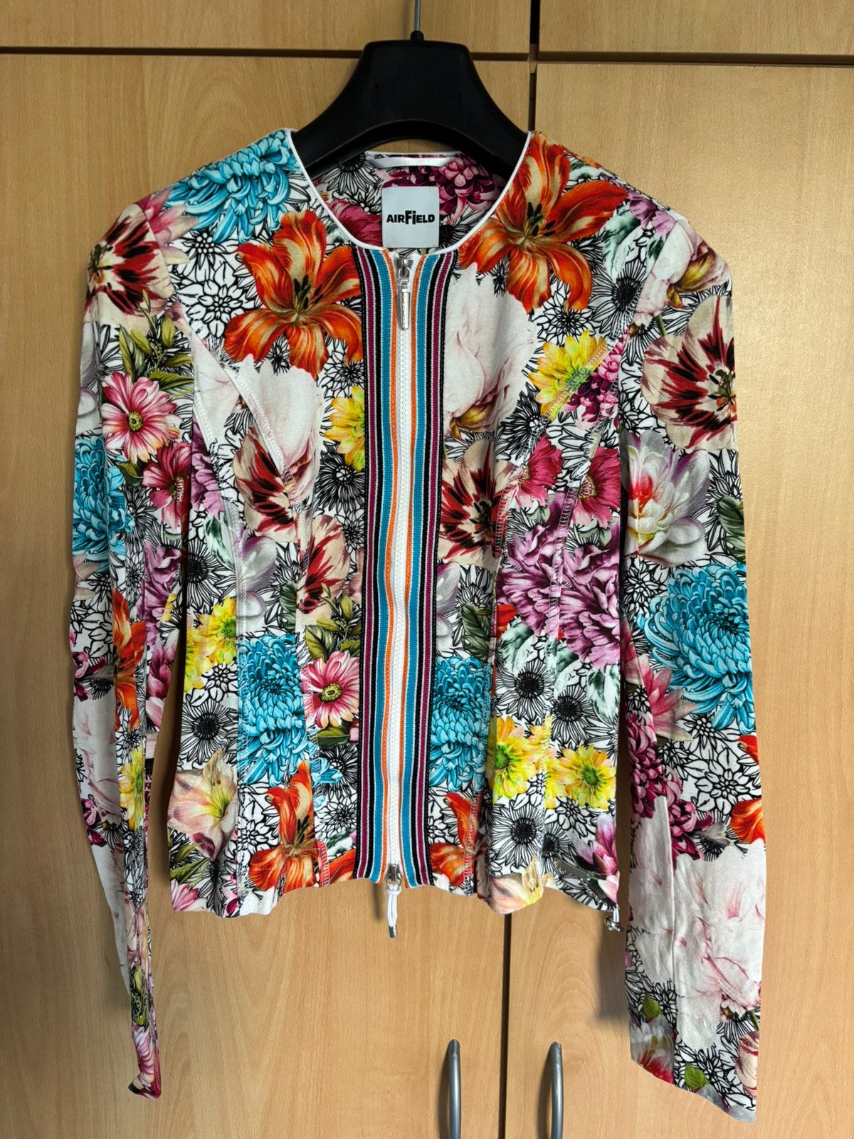 Airfield vestje gekleurde bloemen, Verzenden, Gedragen, Maat 36 (S), Overige kleuren