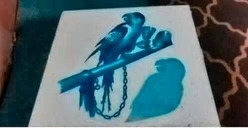 Antieke tegel met vogelmotief - Uniek decoratiestuk, Ophalen of Verzenden