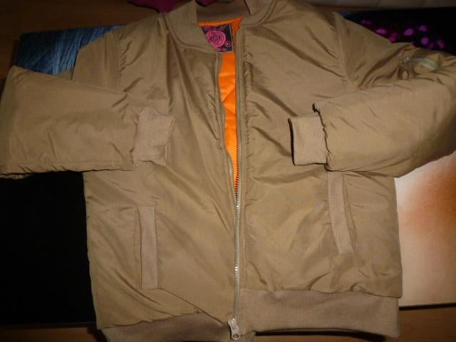 Maat m bomber jas kleur khaki, Maat 38/40 (M), Nieuw, Ophalen of Verzenden, Miss 21