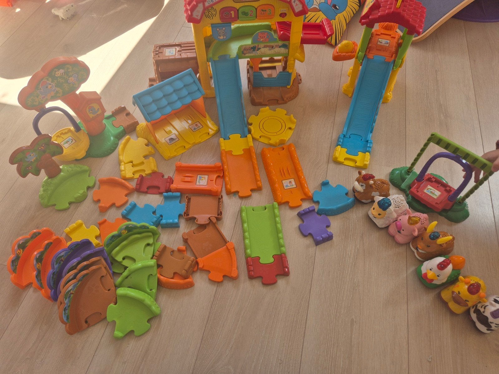 VTech Zoef Zoef Dieren Boerderij met Kippenhok en 7 Dieren, Ophalen of Verzenden, Gebruikt, Overige typen, Met licht