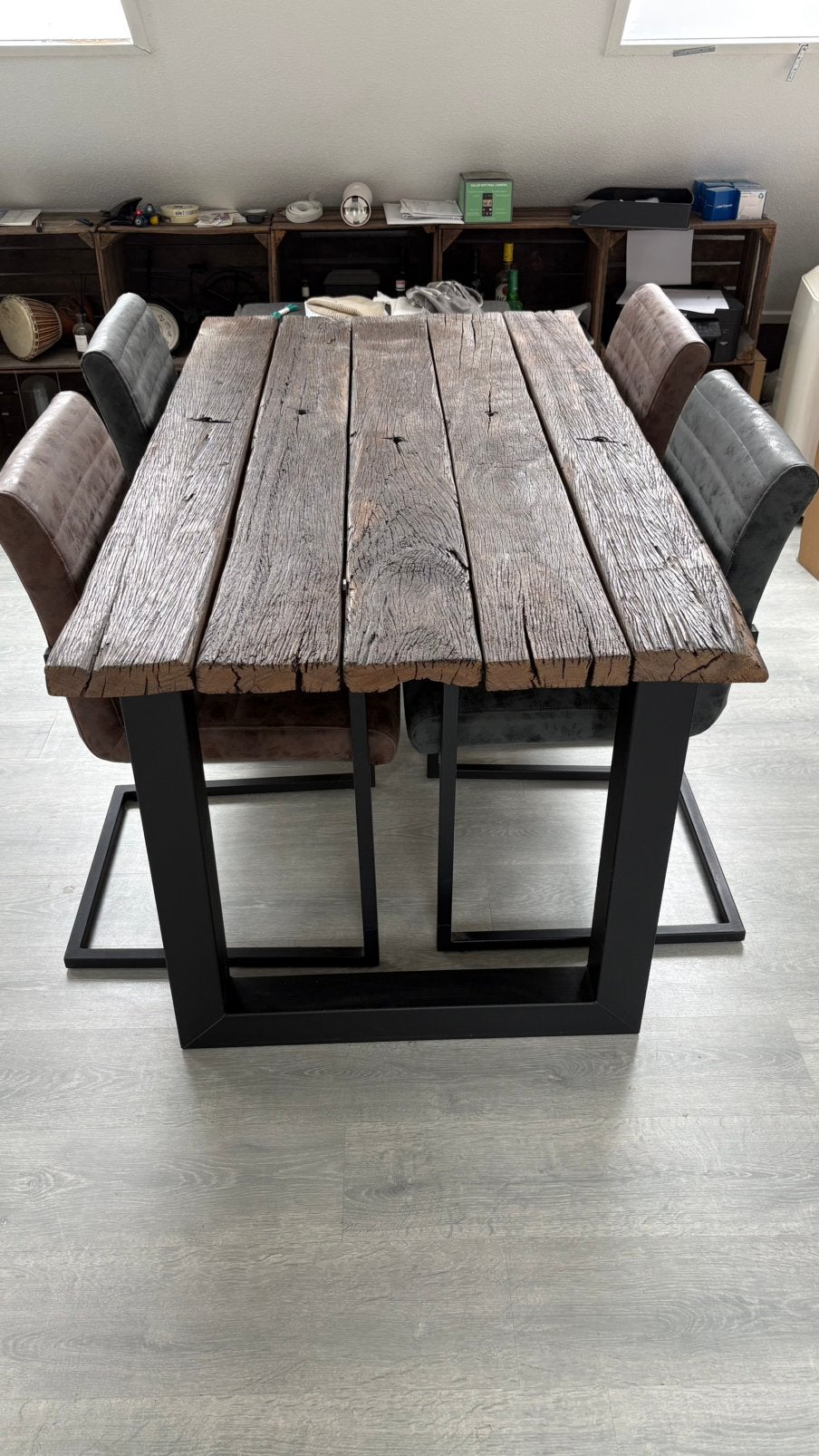 Robuuste industriële eettafel (160x90) inclusief 4 stoelen, Ophalen, 50 tot 100 cm, Zo goed als nieuw, 150 tot 200 cm