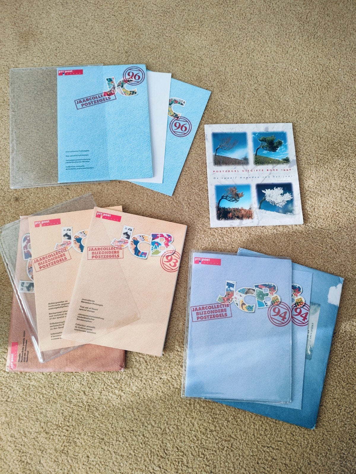 3 keer jaarcollectie postzegels, Postzegels en Munten, Ophalen of Verzenden, Na 1940, Postfris