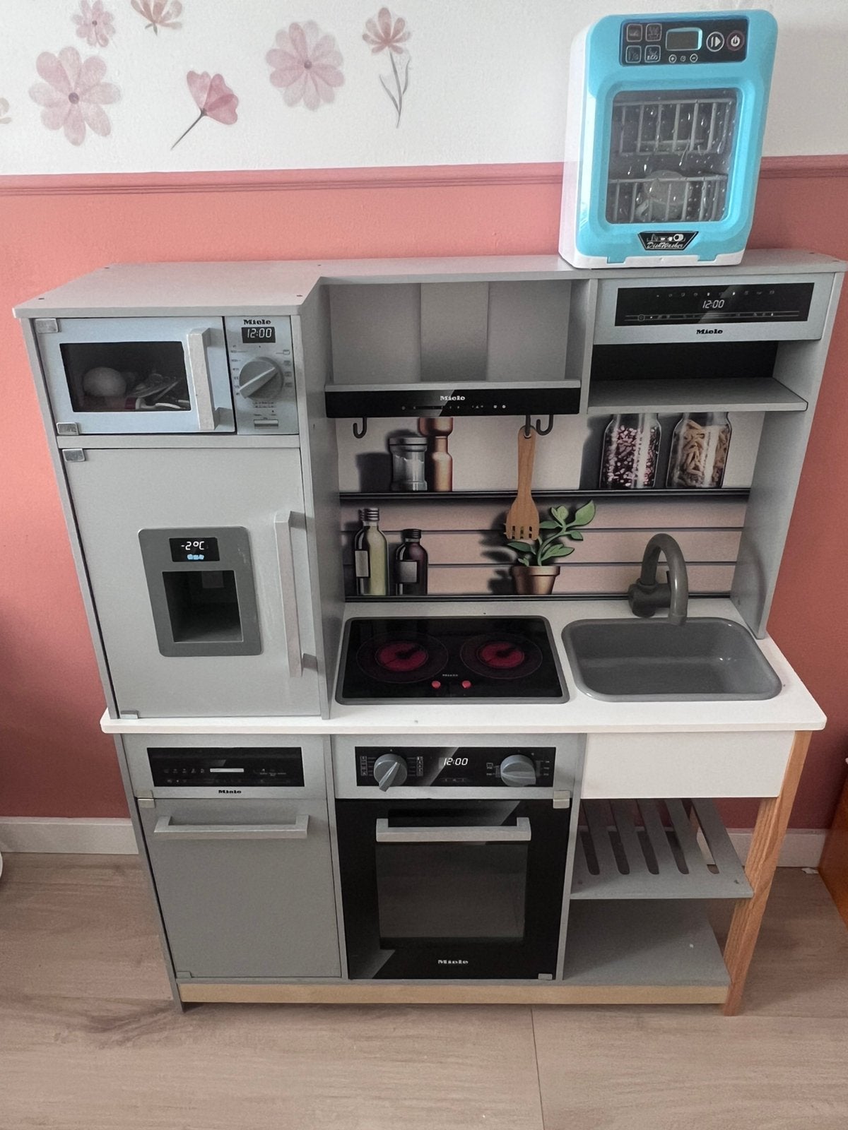 Miele speelkeuken groot, Ophalen, Gebruikt, Hout, Speelkeuken