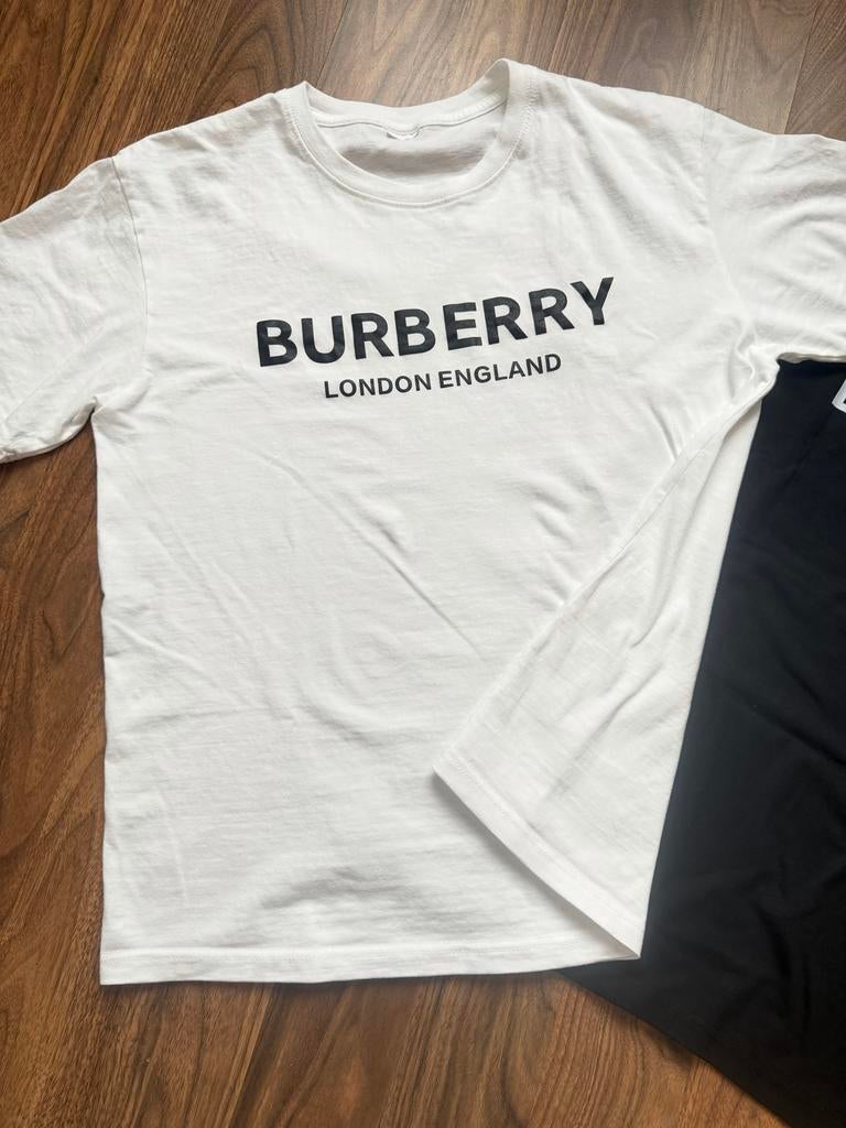 Burberry T-shirt Zwart en Wit - London England, Kleding | Heren, Ophalen of Verzenden, Zo goed als nieuw, Maat 48/50 (M), Zwart