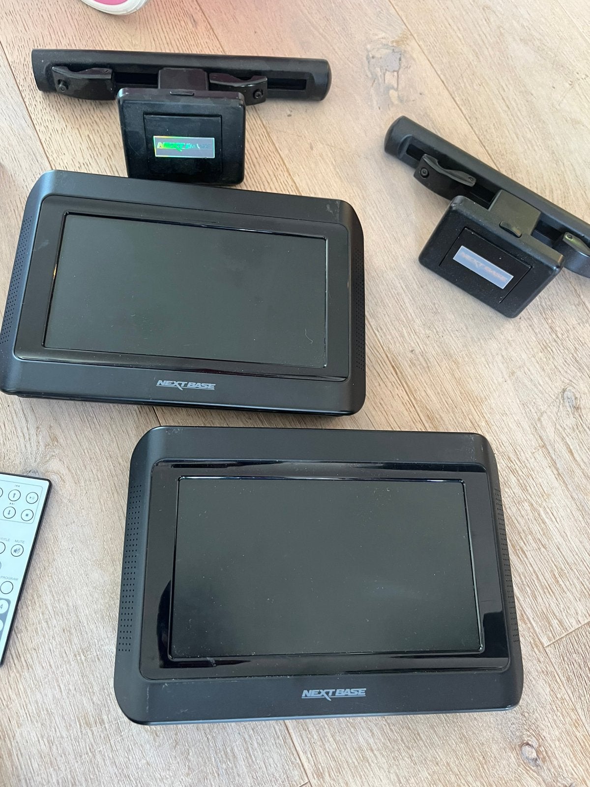 Dvd schermen voor auto, Draagbaar, Ophalen of Verzenden, Zo goed als nieuw, Overige merken