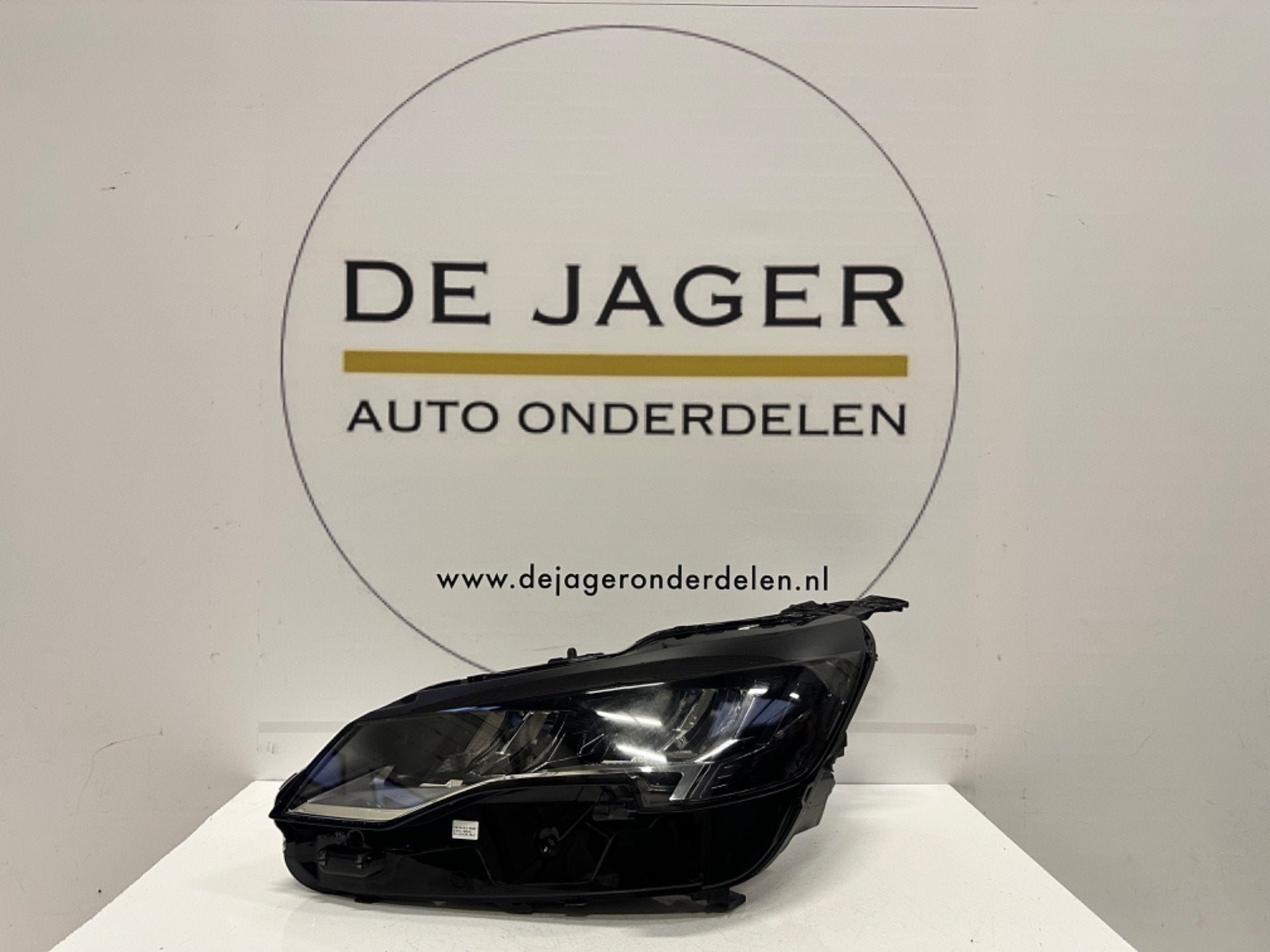 PEUGEOT 3008 5008 FACELIFT LED KOPLAMP 9836230280, Taurusavenue 1
2132 LS  Hoofddorp, NL, Gebruikt, Contact.group@renault.com