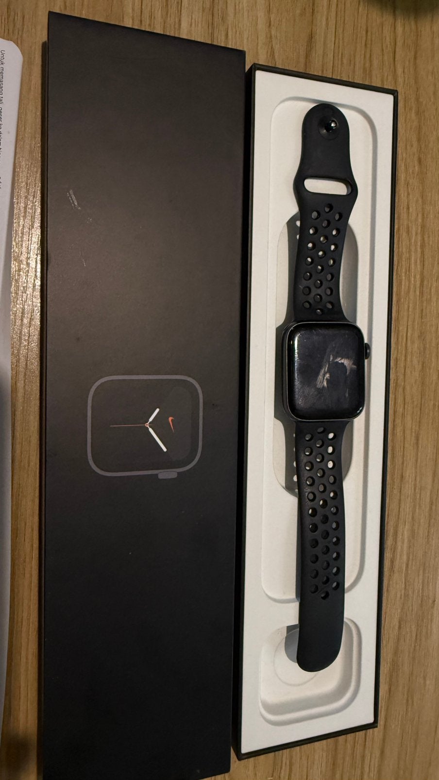 Apple Watch SE Nike (1e gen) 40mm GPS - Zwart, Ophalen, Zwart, IOS, Zo goed als nieuw
