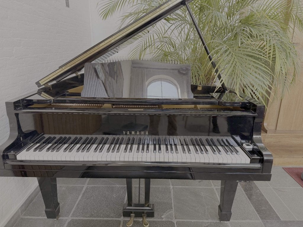 Yamaha G2 vleugel 1968, Japan, zwart hoogglans, 173 cm, Gebruikt, Zwart, Ophalen of Verzenden, Hoogglans