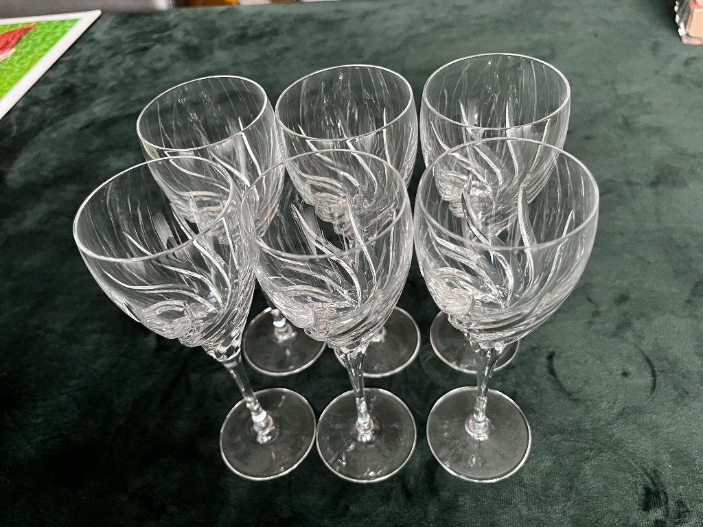 Set van 6 kristallen Wedgwood Toscane Witte Wijnglazen AH., Glas of Glazen, Nieuw, Ophalen of Verzenden, Glas