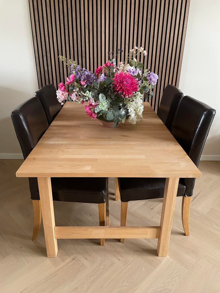 Eetkamertafel (uitschuifbaar) met 4 stoelen, Huis en Inrichting, Complete eetkamers, Gebruikt, 4 tot 6 stoelen, Ophalen