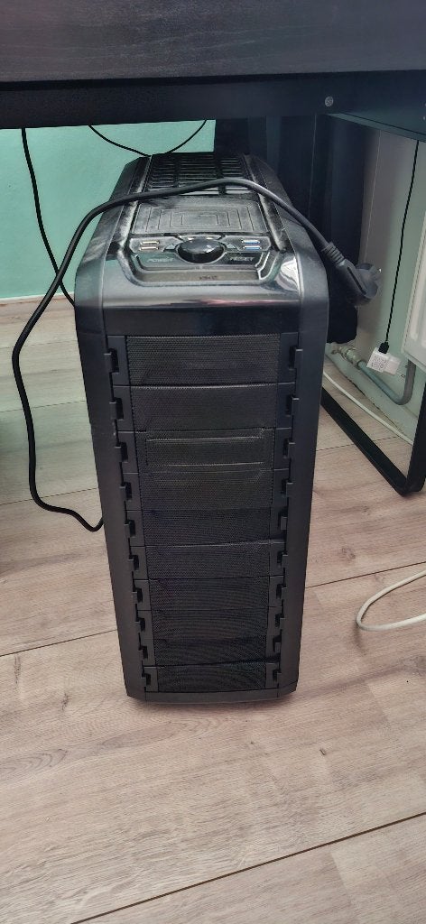 Game pc, Computers en Software, Desktop Pc's, Ophalen, Niet werkend
