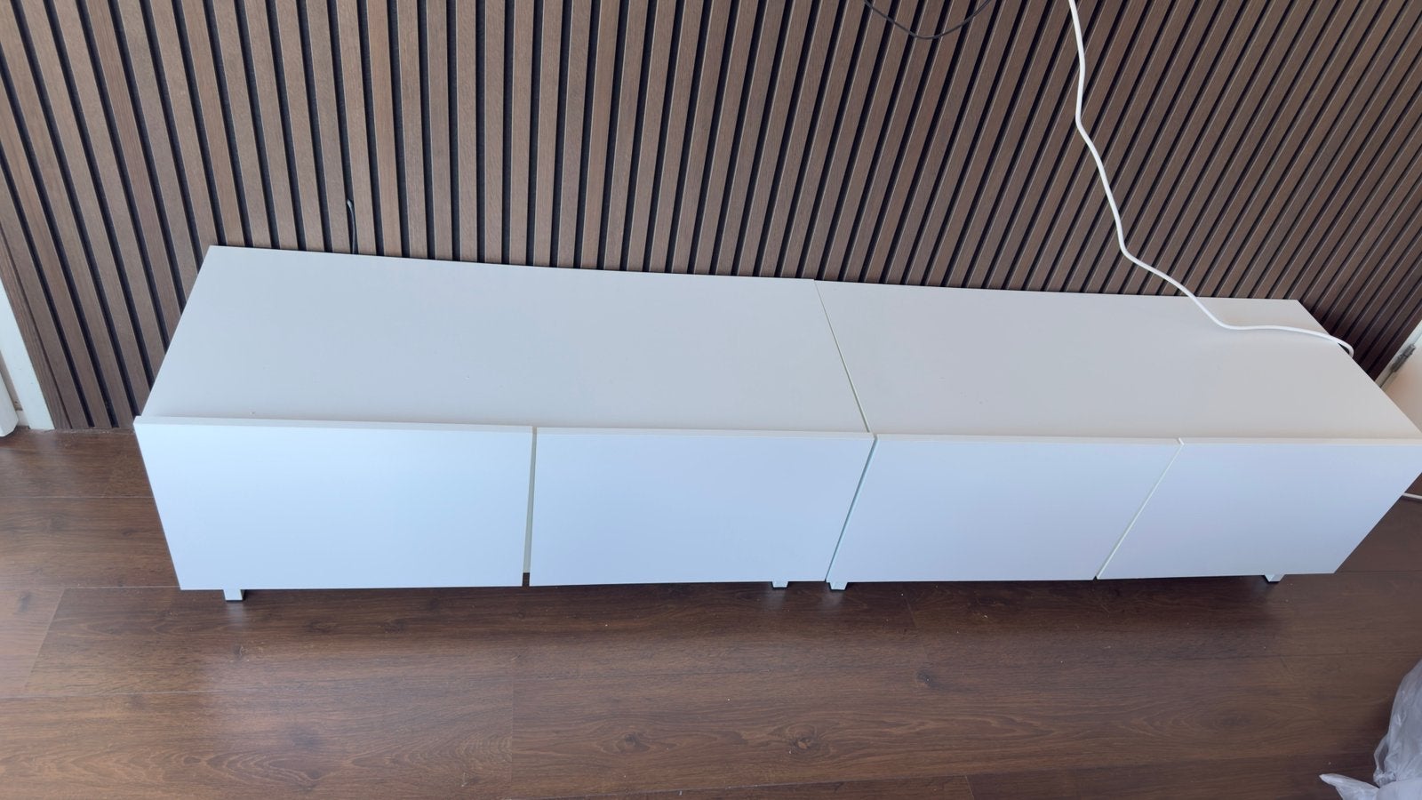 Televisie wandmeubel. 2m zwevend of met pootjes, Ophalen, 150 tot 200 cm, Zo goed als nieuw, Minder dan 100 cm