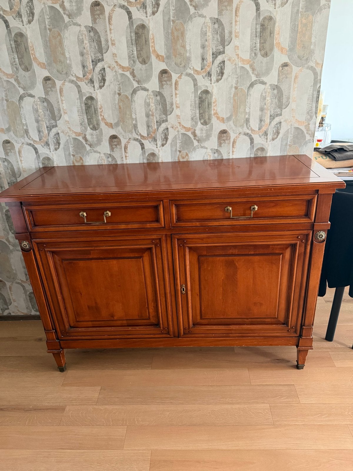 Klassiek dressoir met lades en deuren, Ophalen, Gebruikt, 150 tot 200 cm, Met lade(s)