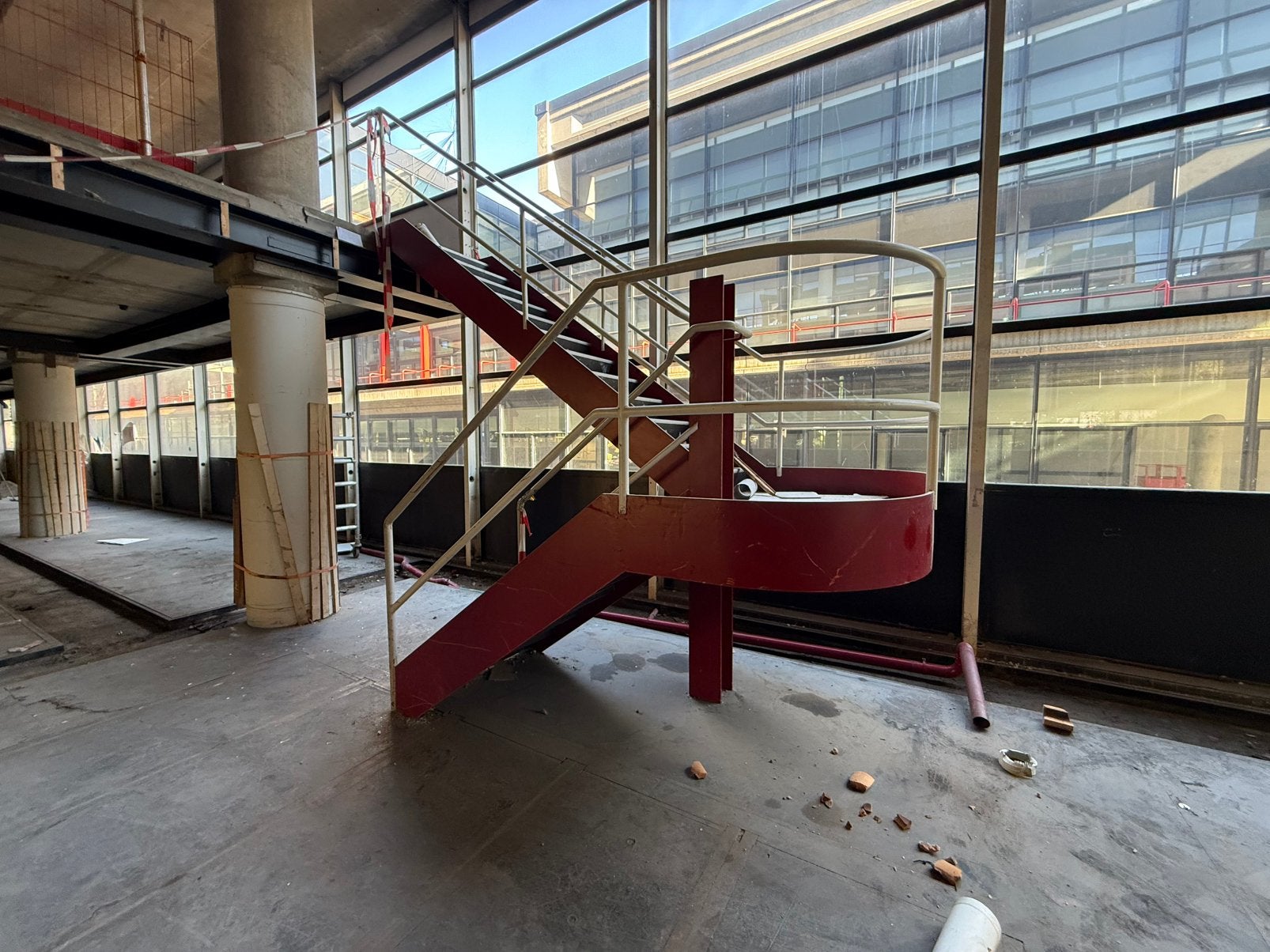 Stalen trap vloer hoogte 340cm, Ophalen