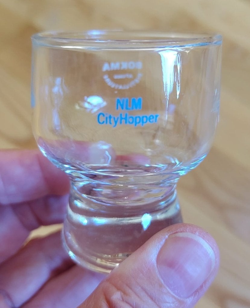 Jeneverglas Bokma Distillateurs 1826 KLM Cityhopper, Verzamelen, Ophalen of Verzenden, Zo goed als nieuw, Borrel- of Shotglas