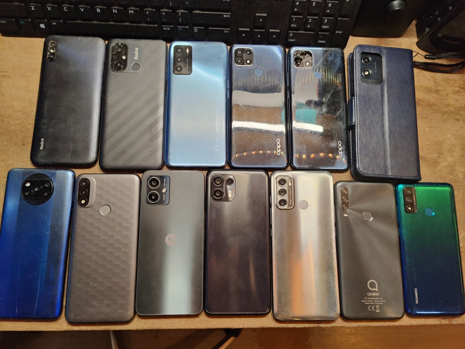 Partij van 14 defecte Android telefoons, Telecommunicatie, Mobiele telefoons | Overige merken, Ophalen of Verzenden, Niet werkend