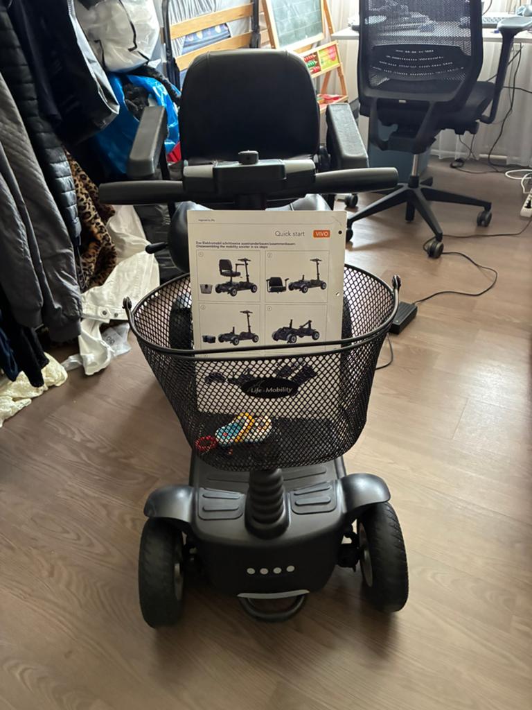 Nog goede scootmobiel merk Vivo, Diversen, Ophalen, Zo goed als nieuw, 10 km/u of minder