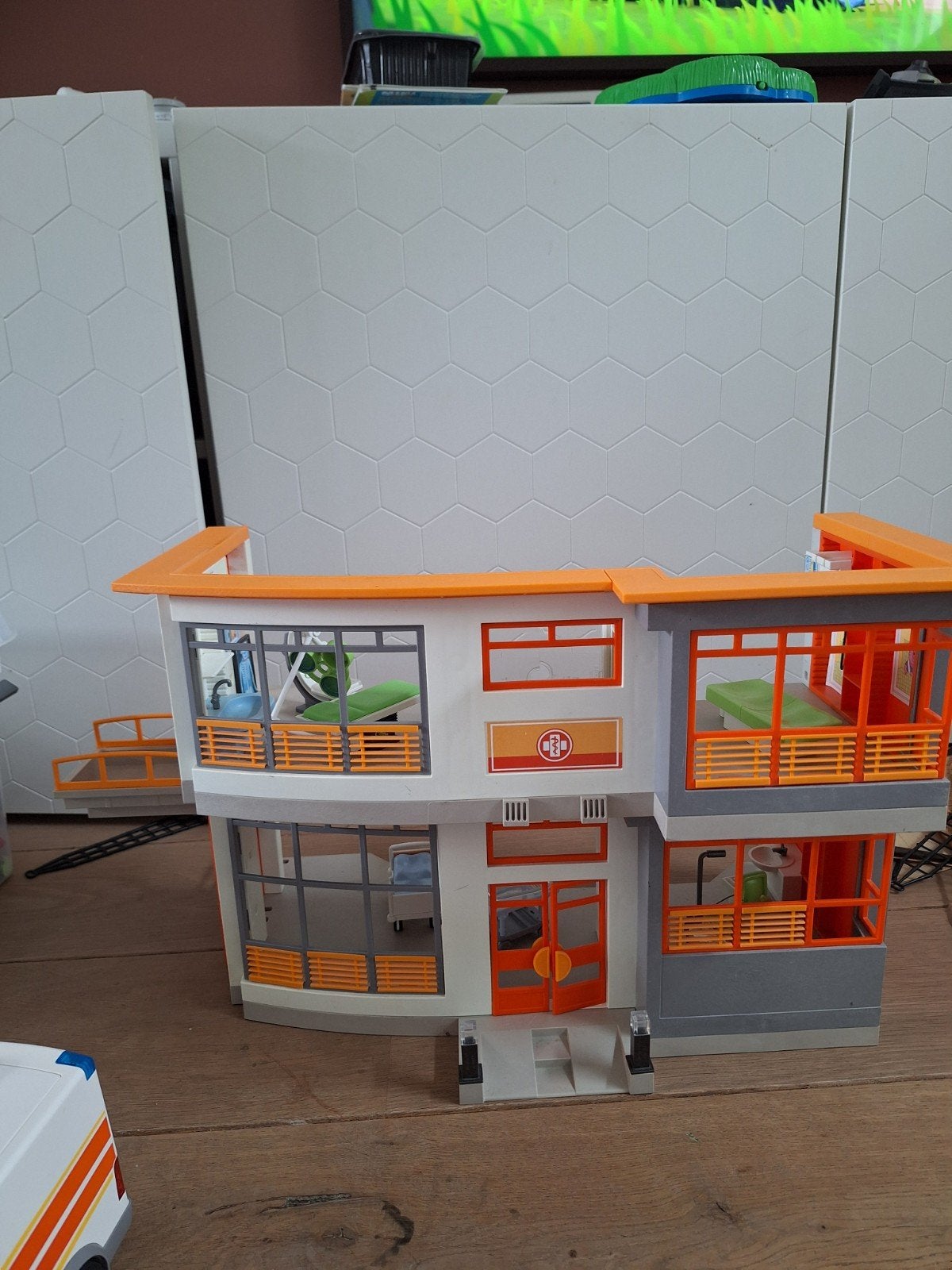 Playmobil Kinderziekenhuis 6657 met extra's en ambulance, Kinderen en Baby's, Speelgoed | Playmobil, Ophalen, Gebruikt, Gebouw