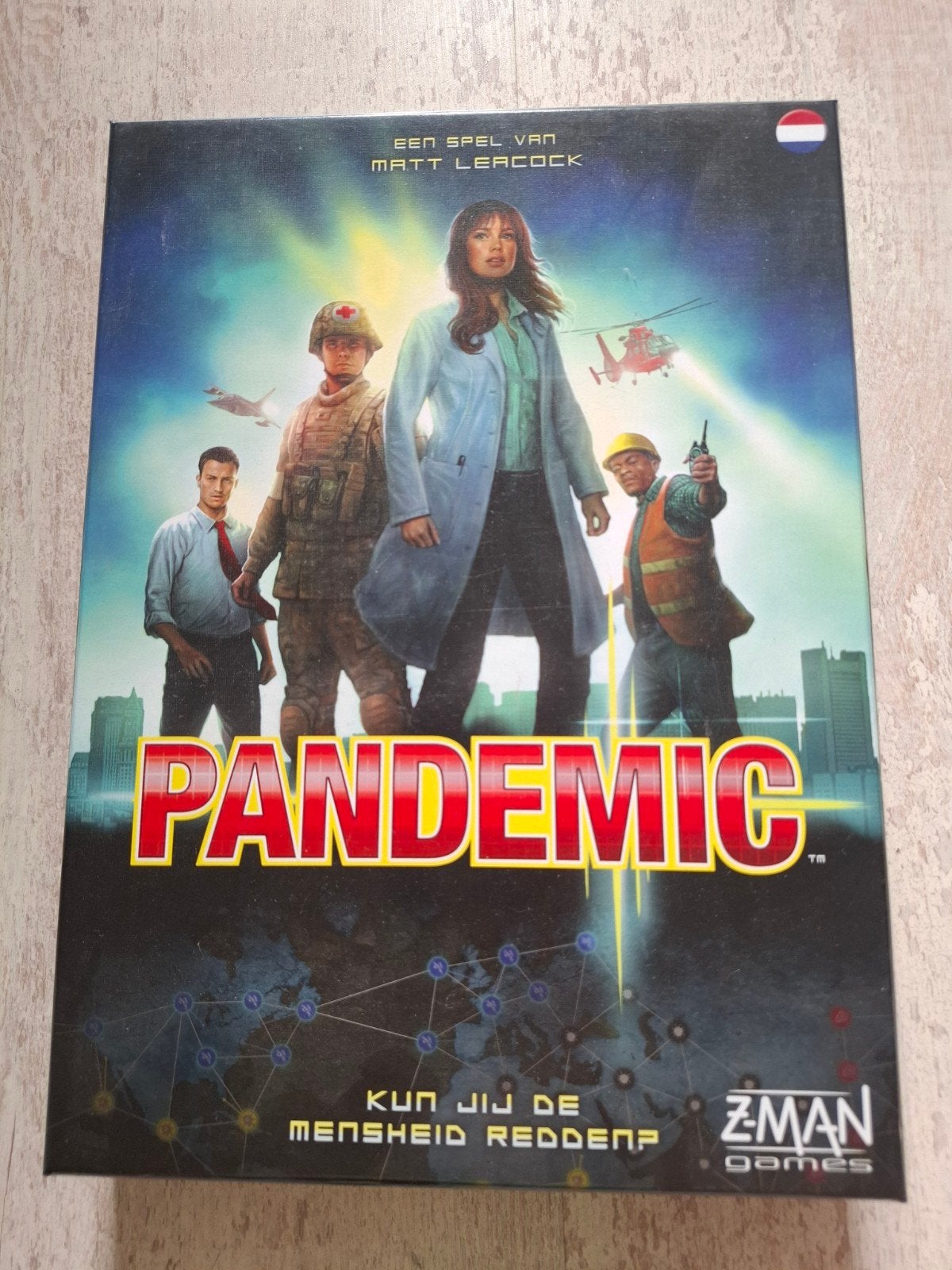 mooi spel PANDEMIC PANDEMIE bordspel, Hobby en Vrije tijd, Een of twee spelers, Ophalen of Verzenden, Zo goed als nieuw