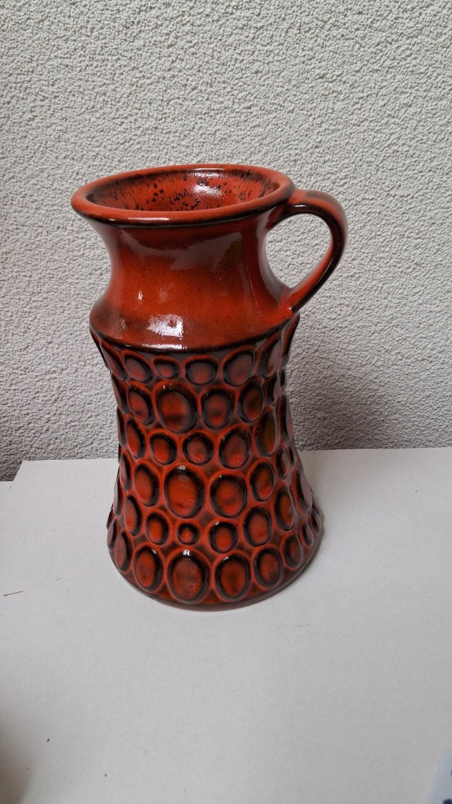 Vintage West-Germany vaas met handvat, rood/zwart, Ophalen of Verzenden