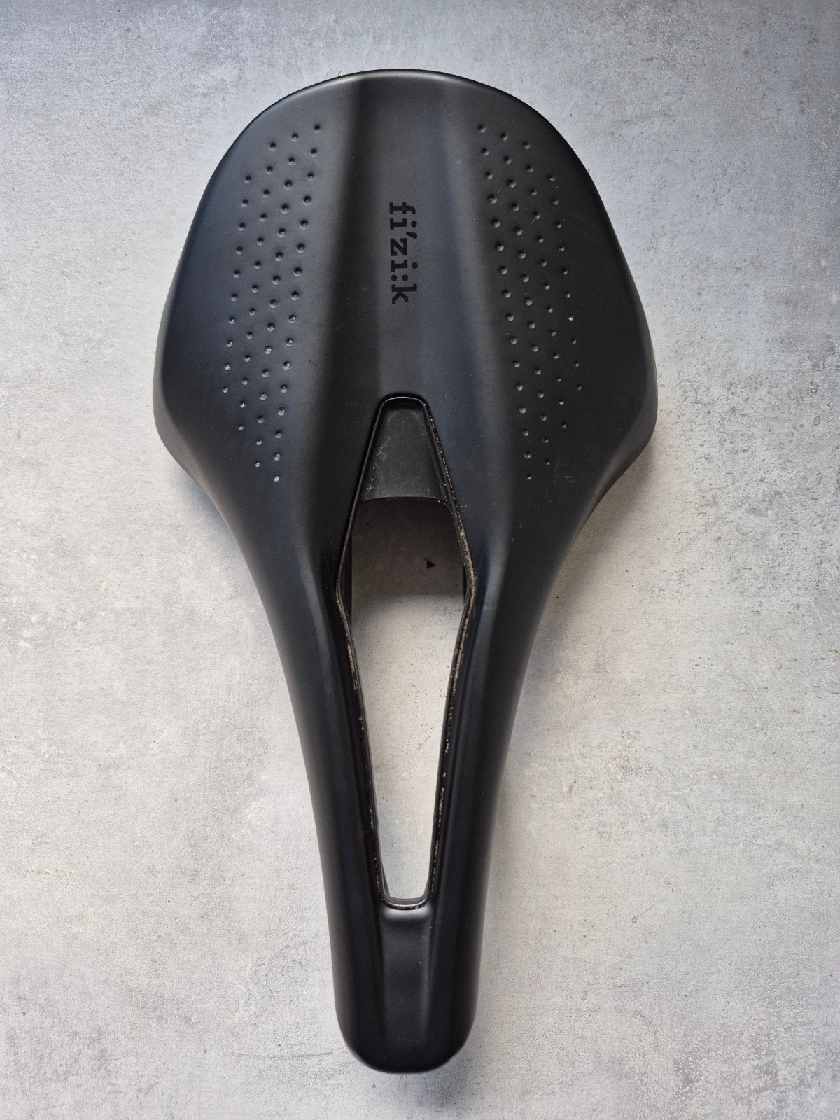 Fizik Tempo Argo R3 Zadel - Comfortabel en Prestatiegericht, Kunststof, Ophalen of Verzenden, Zo goed als nieuw, Gravelbike