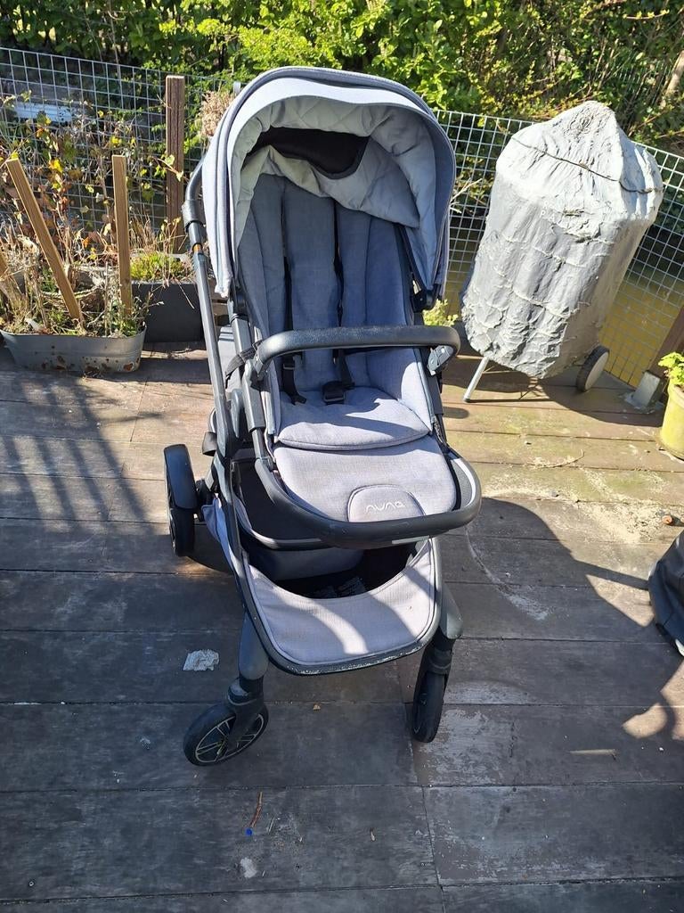 Nuna Demi Grow Aspen Blue duo kinderwagen incl. 2 zitjes, Kinderen en Baby's, Kinderwagens en Combinaties, Gebruikt, Combiwagen
