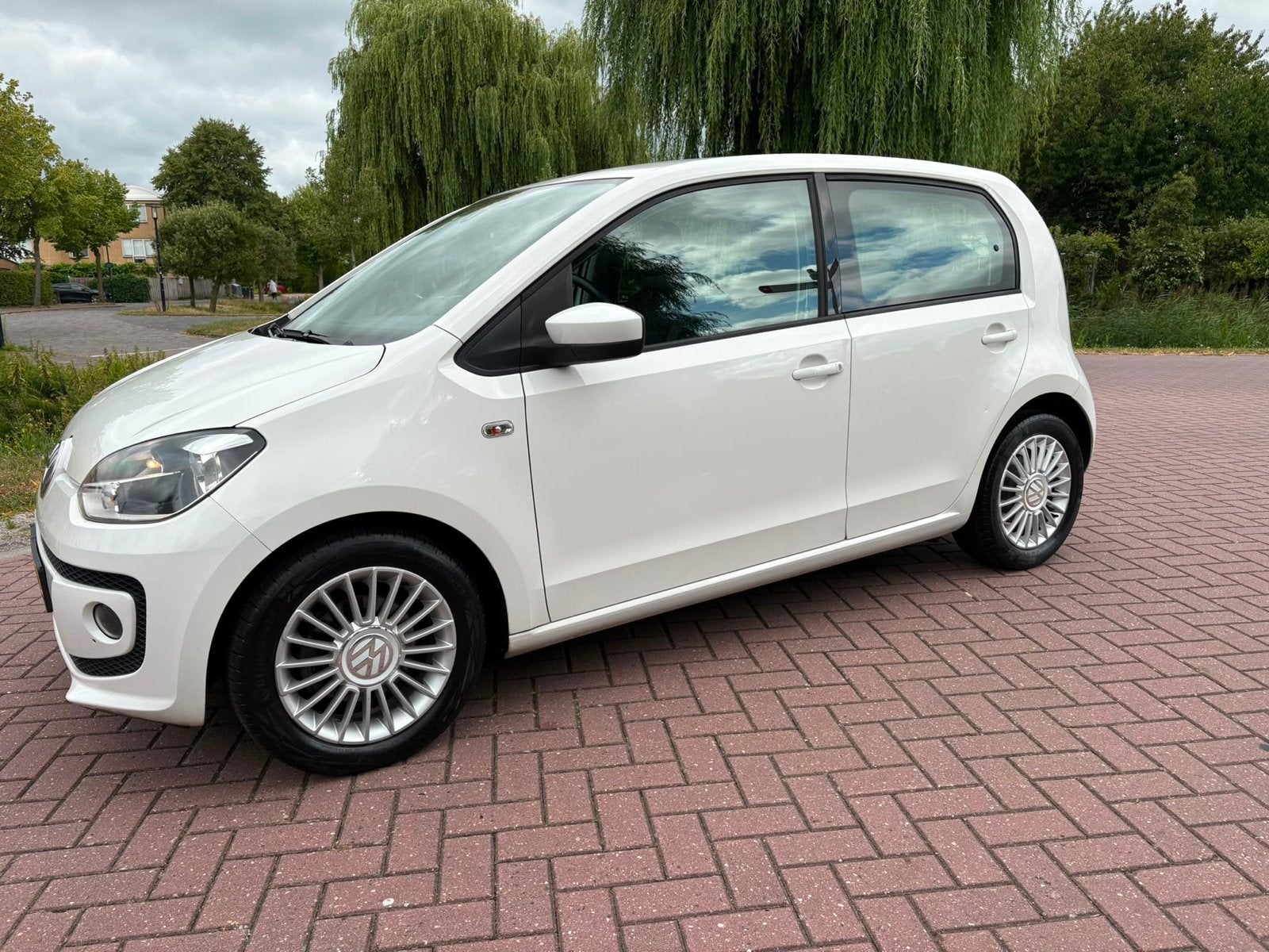 Volkswagen up! 1.0 44KW model 2013, Auto's, Volkswagen, Voorwielaandrijving, Up!, 840 kg, 4 stoelen