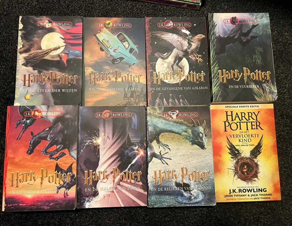 Harry potter serie boeken, Ophalen of Verzenden, Gelezen
