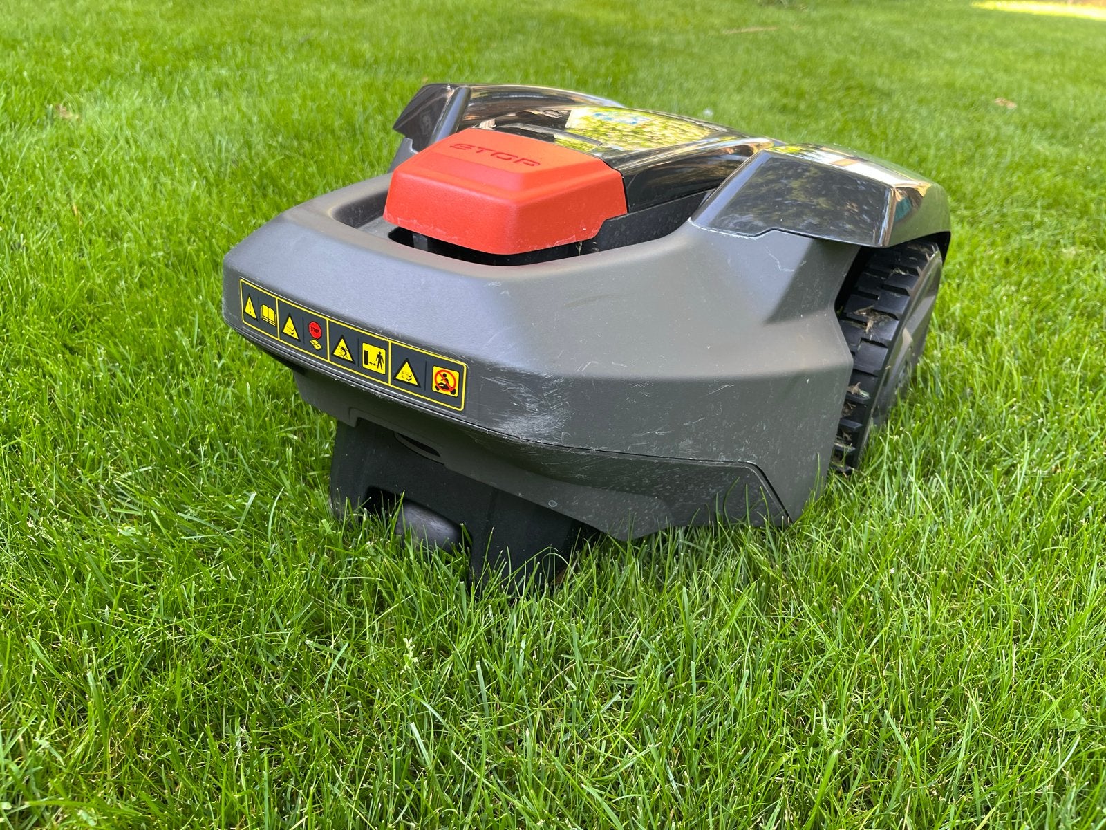 Husqvarna Automower 105 Robotmaaier - 280 uur, Ophalen, Cirkelmaaier, Minder dan 30 cm, Accu-grasmaaier