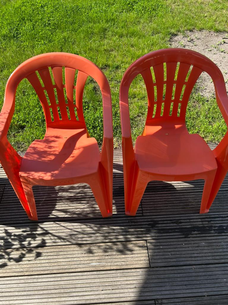 Curver oranje tuinstoelen WK twee stuks, Ophalen, Zo goed als nieuw, Kunststof