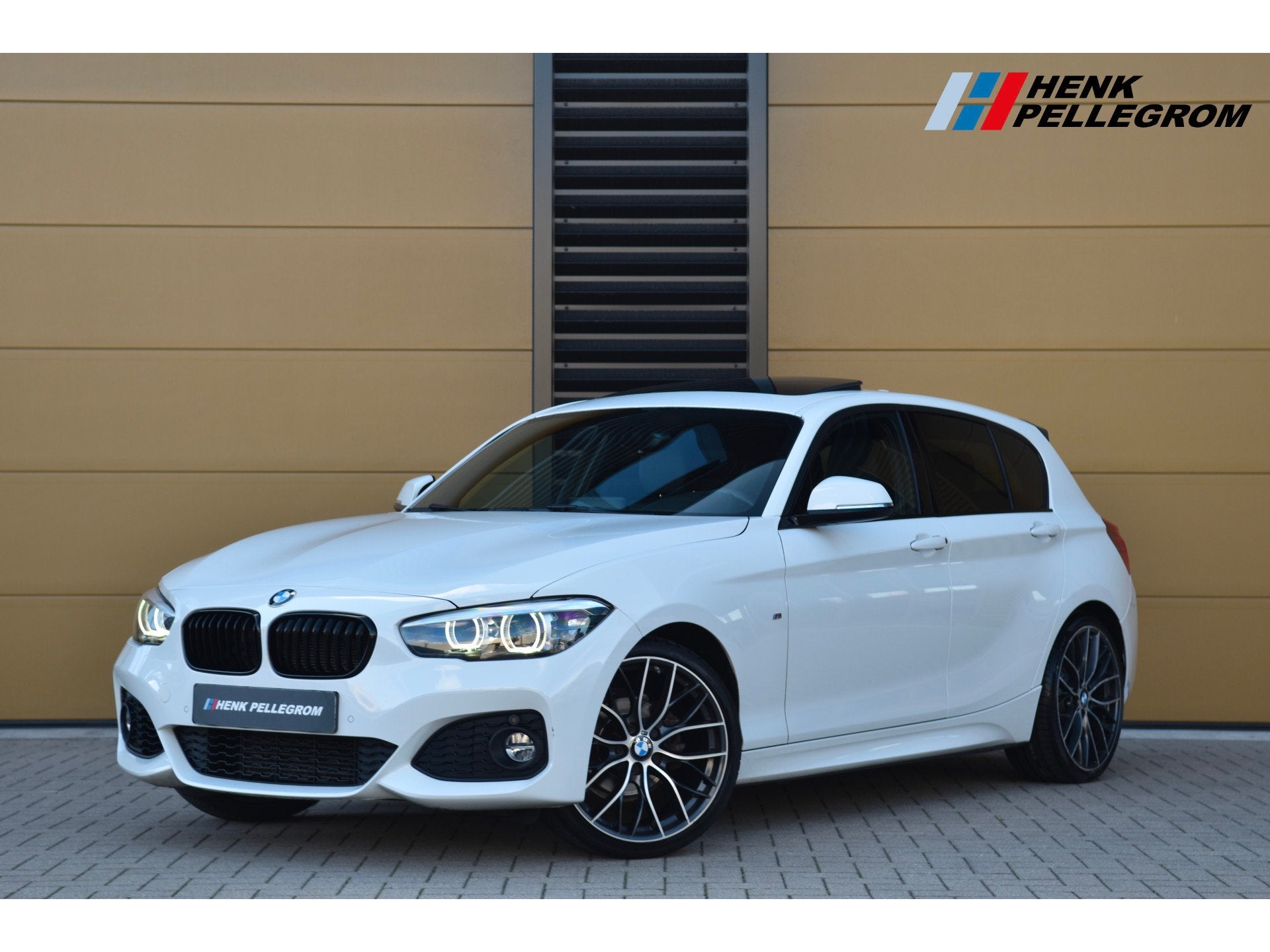 BMW 1-serie 118i Edition M Sport Shadow High Exe * Schuifdak, Gebruikt, Met garantie (alle), Wit, Bedrijf