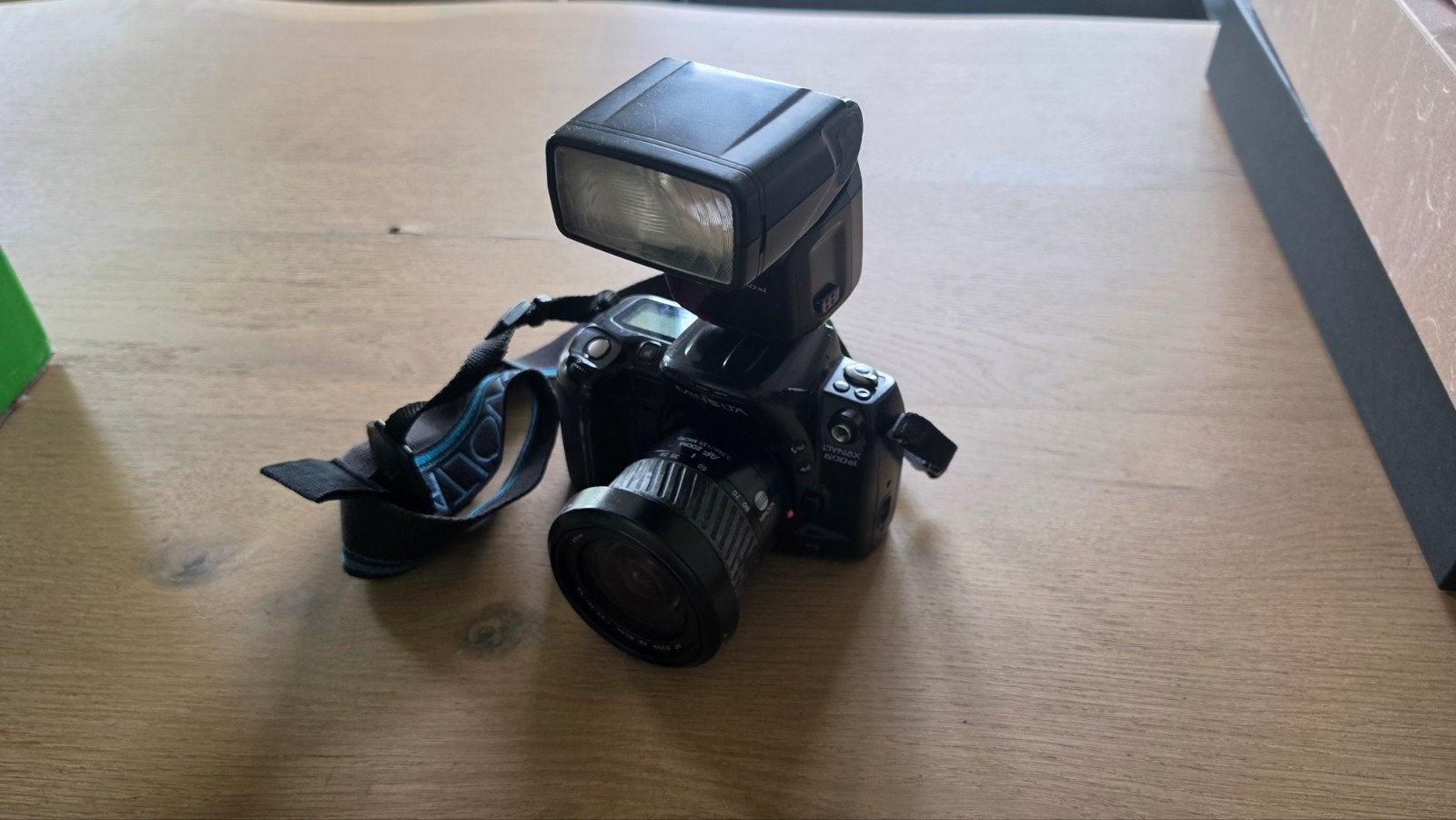 Minolta Dynax 600si Spiegelreflexcamera met Metz flitser, Ophalen of Verzenden