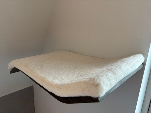 Petrebels kattenmuur (nieuw!), Ophalen, Zo goed als nieuw, Krabplank