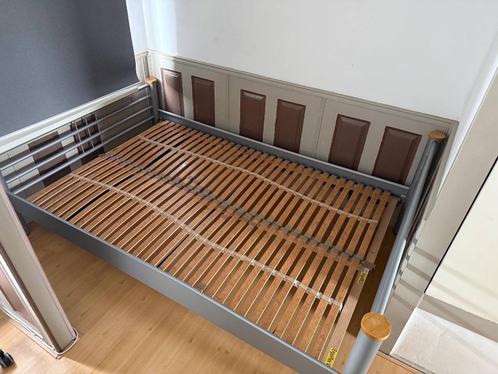 Tweepersoonsbed – Frame + Lattenbodem | Goede staat, Huis en Inrichting, Slaapkamer | Bedden, Ophalen, Gebruikt, Tweepersoons