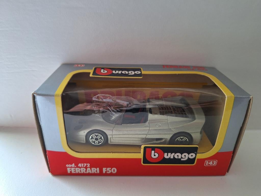 Burago Ferrari F50 - Zilveren Modelauto (schaal 1:43), Hobby en Vrije tijd, Modelauto's | 1:43, Ophalen of Verzenden, Nieuw, Auto