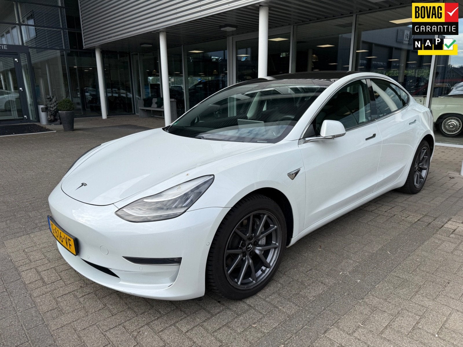Tesla Model 3 Long Range AWD 75 kWh SOH 100% / AUTOPILOT / P, Auto's, Automaat, Wit, Te koop, Hatchback