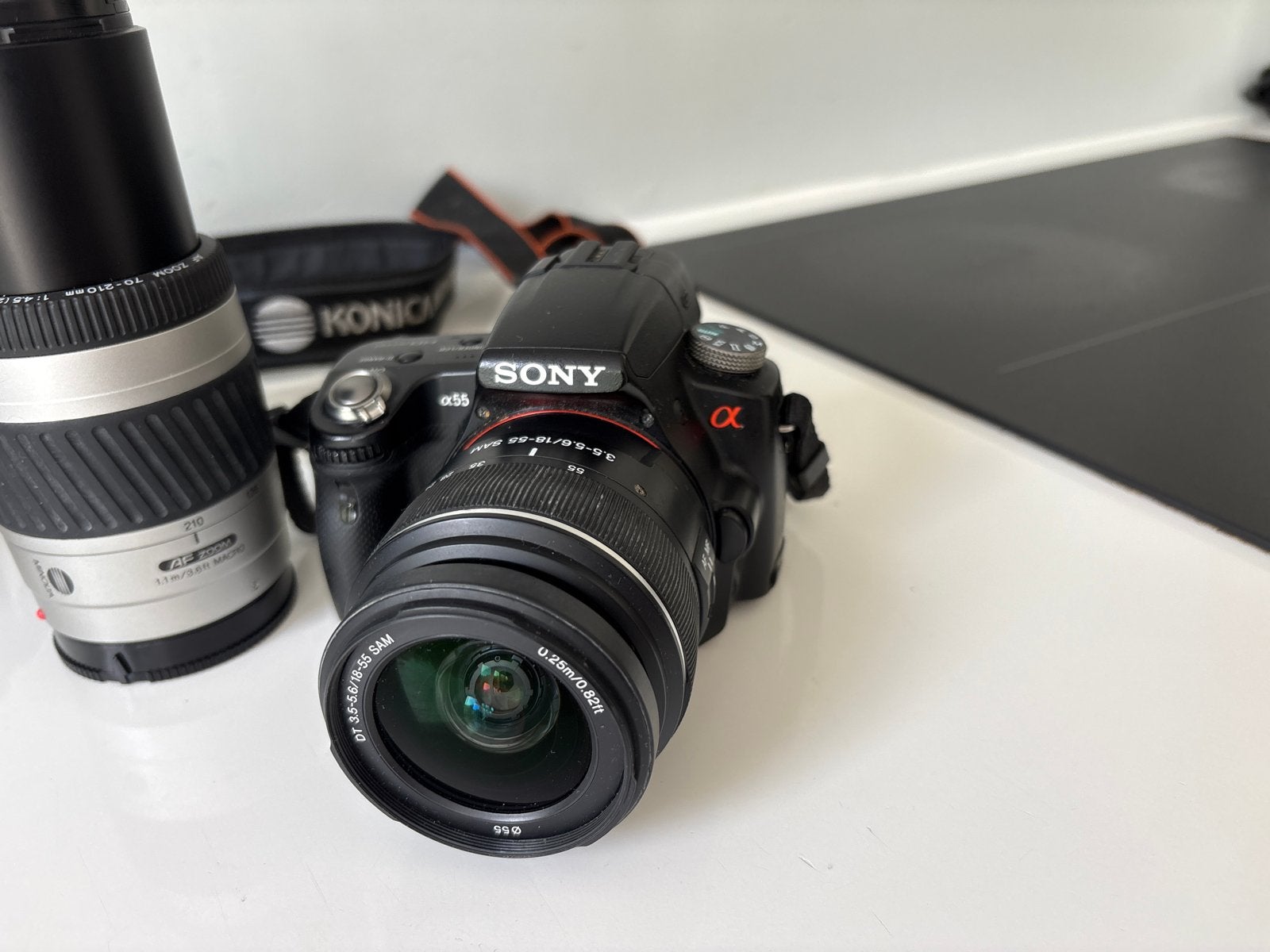 Sony Alpha A55 & Konica Minolta Dynax 5D met 4 lenzen, Gebruikt, Spiegelreflex, Kantelbaar/draaibaar scherm, Ophalen of Verzenden