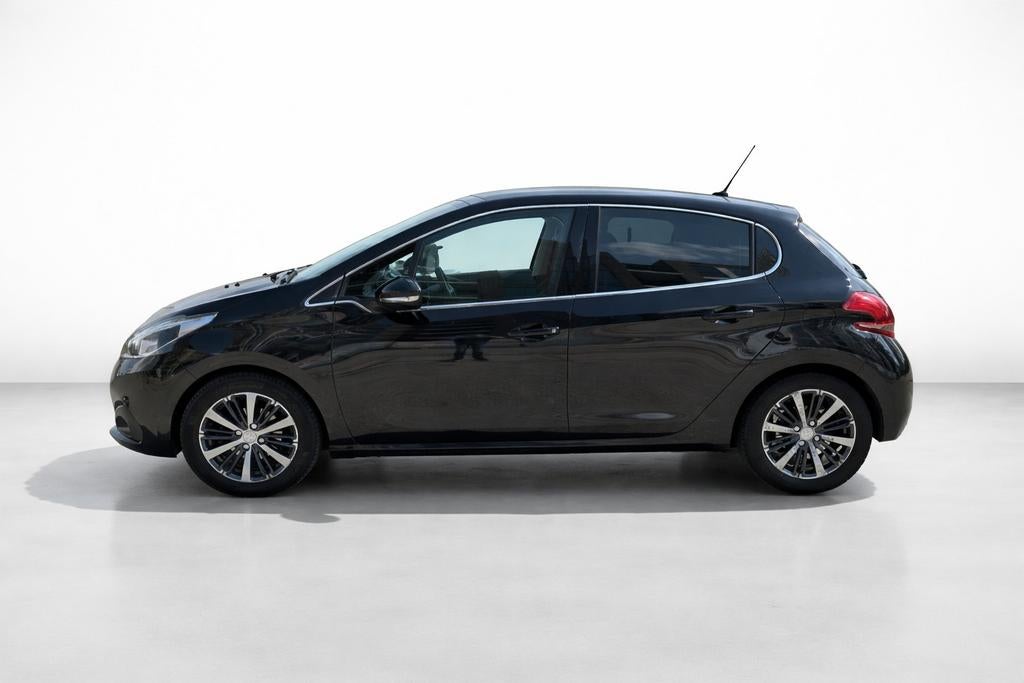 Peugeot 208 1.2 CARPLAY CRUISE 5-D 2016 Roland Garros, Voorwielaandrijving, 40 €/maand, Zwart, Leder en Stof