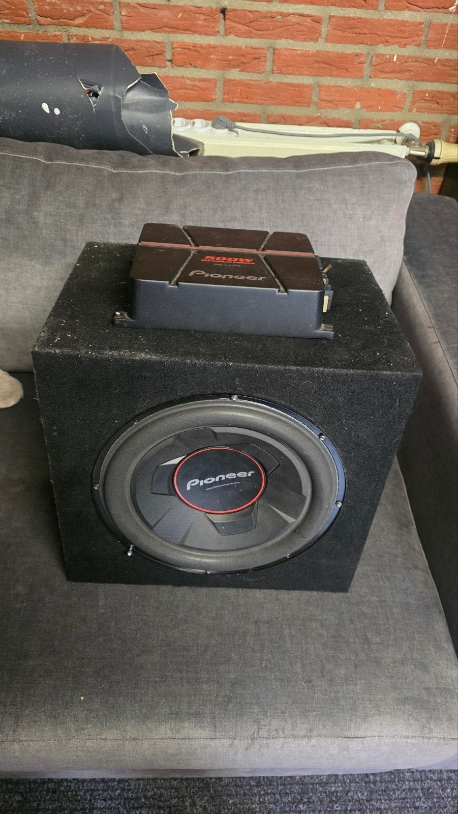 Pioneer Subwoofer met Versterker met kabels, Auto diversen, Ophalen of Verzenden, Gebruikt