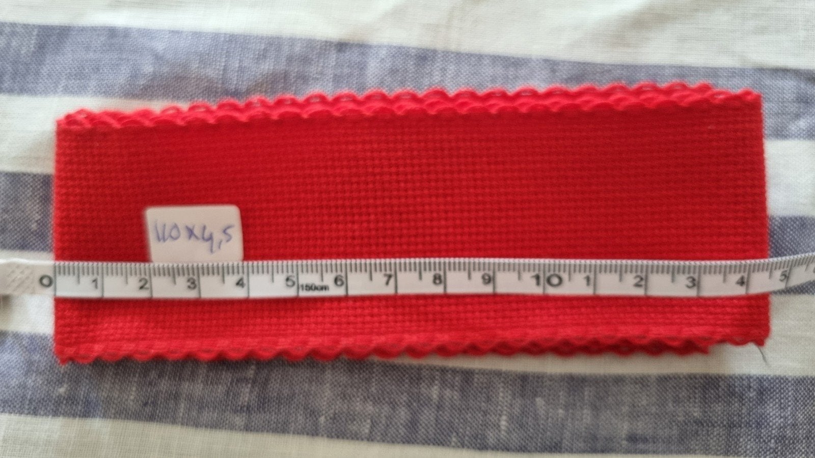 Rode borduurband 110x4,5 cm, Ophalen of Verzenden, Nieuw, Handborduren, Onderdeel of Toebehoren