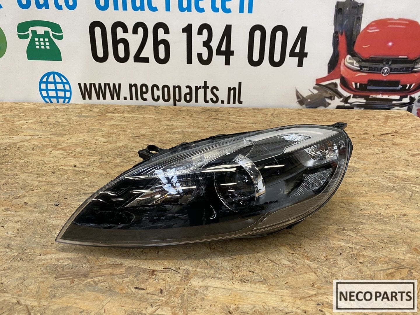 Volvo V40 xenon koplamp links 31420007 compleet, -, -, -