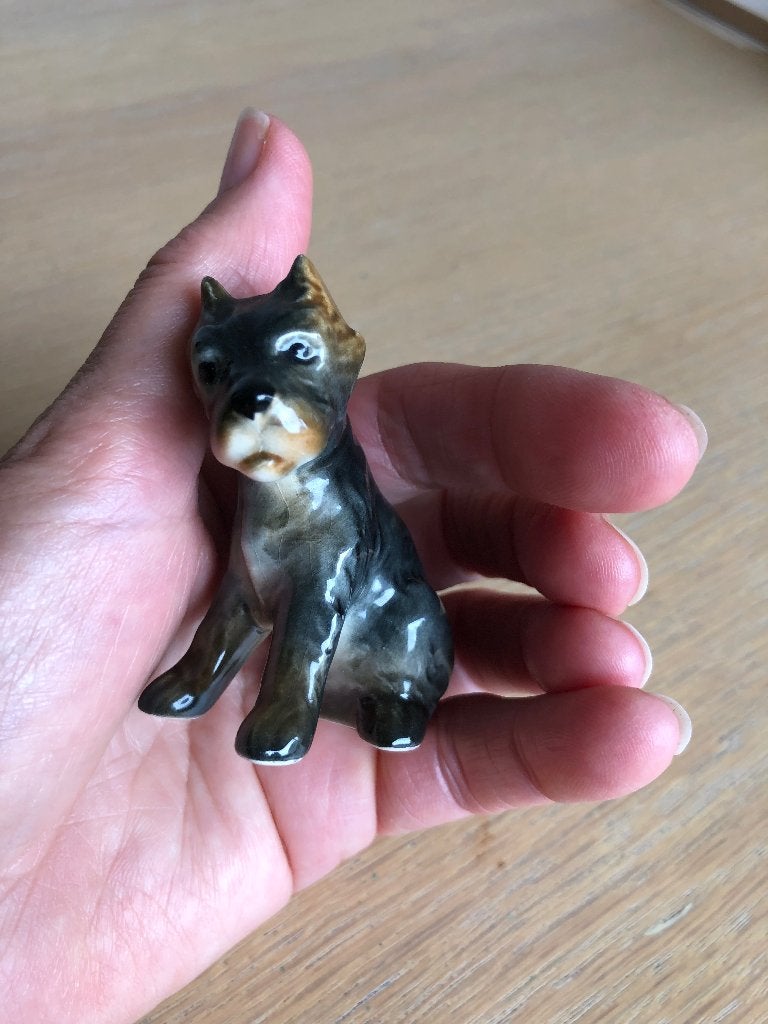 Beeldje Goebel hondje puntgaaf, Ophalen of Verzenden, Zo goed als nieuw, Dier