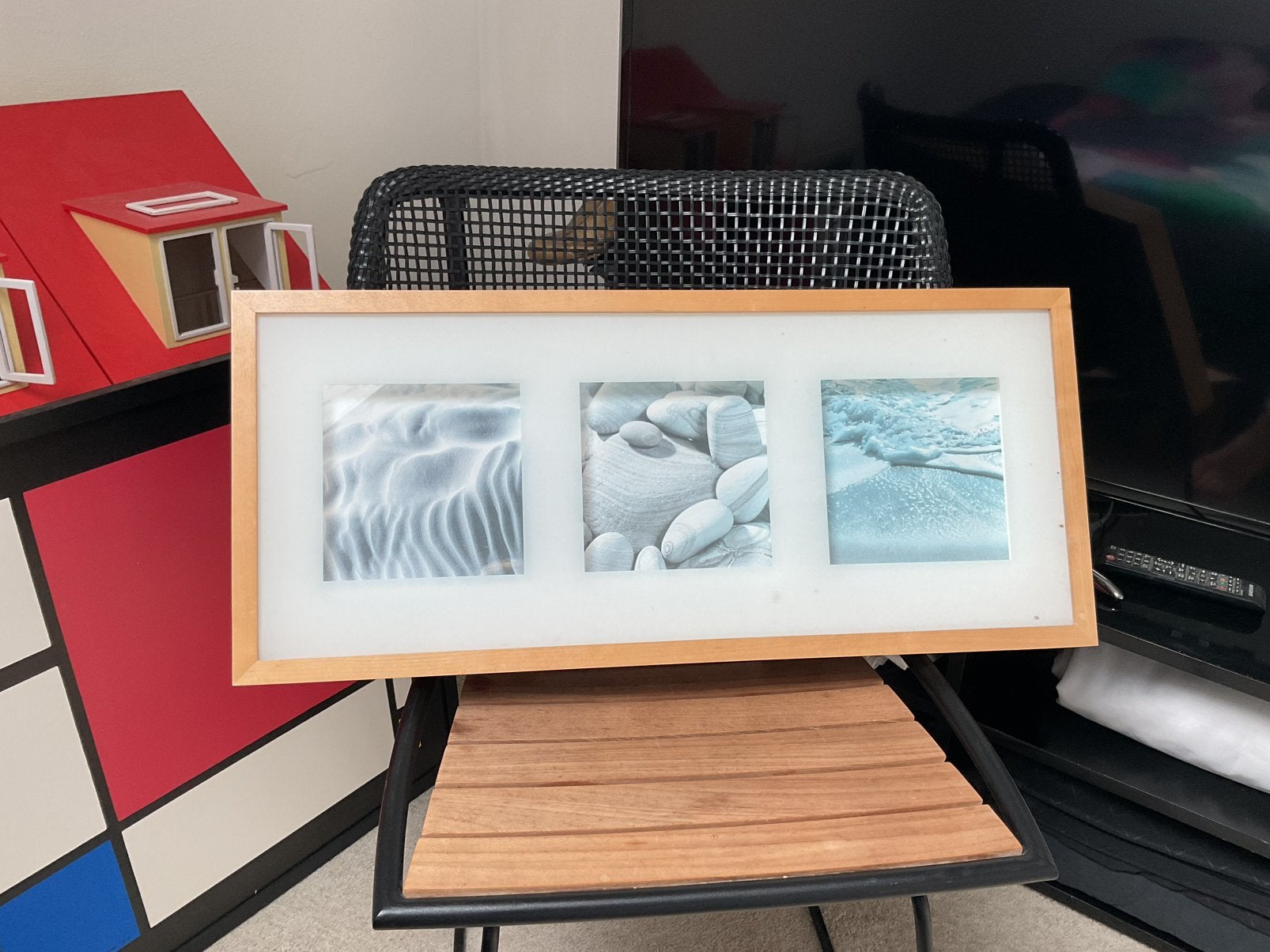 Lijst met 3 strand/zee afbeeldingen. 72 x 32 cm, Ophalen of Verzenden, Zo goed als nieuw