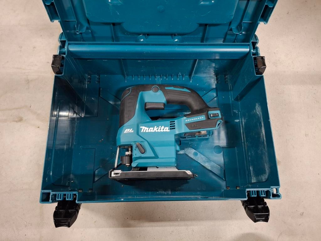 Makita decoupeerzaag DJV184 nieuwstaat, Ophalen of Verzenden, Zo goed als nieuw, Decoupeerzaag, 70 mm of meer